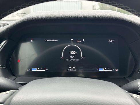 Used 2023 Jeep Grand Cherokee Laredo w/ Luxury Tech Group I image 13