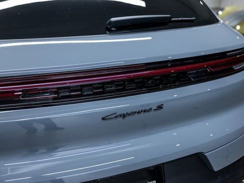 New 2026 Porsche Cayenne S image 23