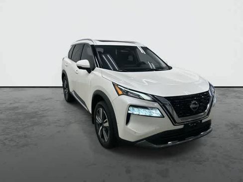 Used 2023 Nissan Rogue SL w/ SL Premium Package FWD image 6