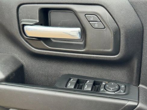 Used 2024 Chevrolet Silverado 2500 Custom w/ Custom Value Package image 22