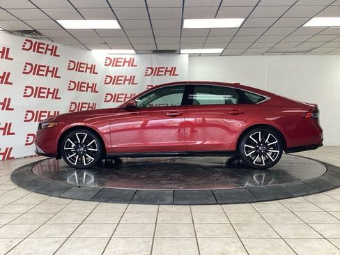 Used 2023 Honda Accord Touring image 5