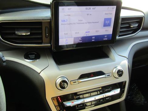 Used 2023 Ford Explorer XLT w/ Equipment Group 202A image 23