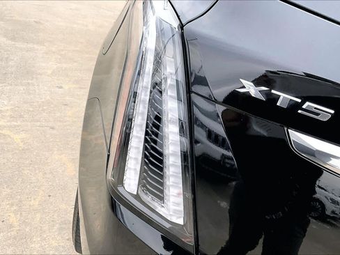 Used 2022 Cadillac XT5 Sportv w/ Platinum Package image 28