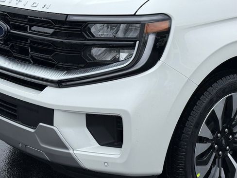 New 2026 Ford Expedition Max Platinum w/ Driver's Package image 11