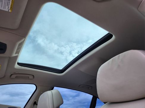 Used 2013 BMW 750Li image 22