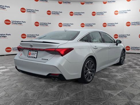 Used 2021 Toyota Avalon Touring w/ Advanced Safety Package image 7