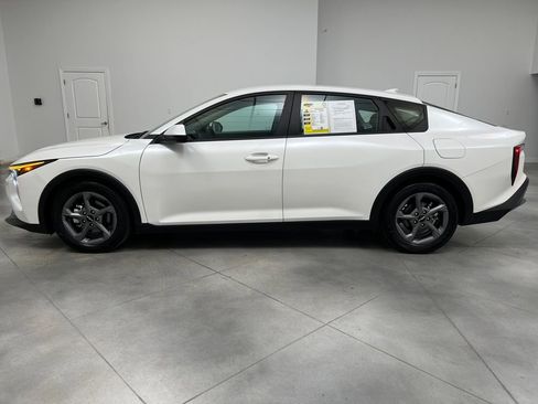 Used 2025 Kia K4 LXS image 4