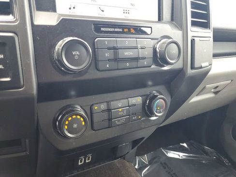 Used 2019 Ford F150 XLT image 20