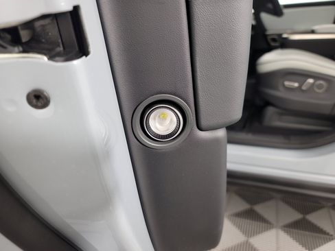 Used 2024 Rivian R1S Adventure AWD/4WD image 32