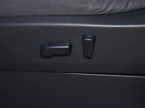 Used 2023 Nissan Frontier SV w/ Midnight Edition Package RWD image 32
