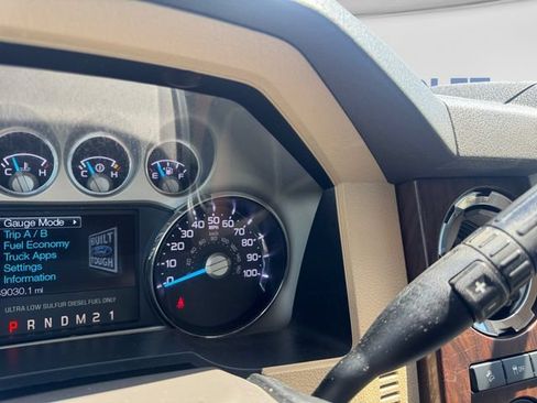 Used 2016 Ford F250 Lariat w/ Lariat Ultimate Package AWD/4WD image 18