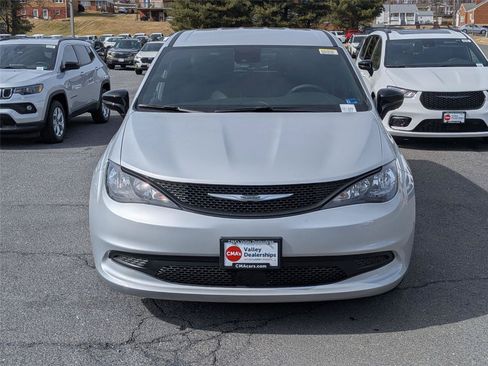 New 2026 Chrysler Voyager LX FWD image 2