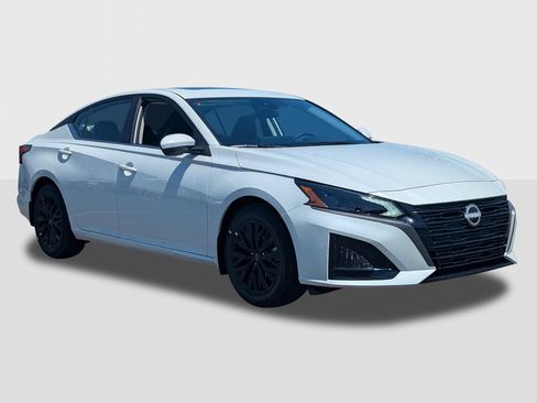 New 2026 Nissan Altima 2.5 SV w/ SV Special Edition Package FWD image 7