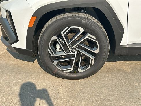 New 2026 Hyundai Tucson Limited AWD/4WD image 3