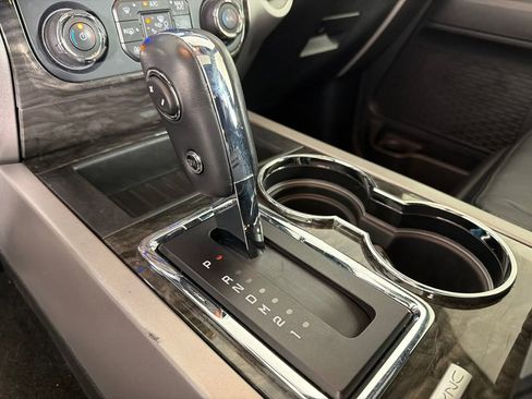 Used 2017 Ford Expedition Limited w/ Equipment Group 301A image 33