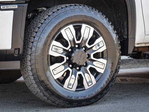 Used 2024 GMC Sierra 3500 Denali w/ Denali Reserve Package AWD/4WD image 11