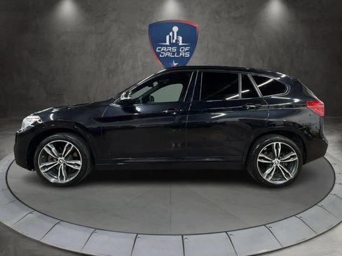 Used 2019 BMW X1 sDrive28i w/ M Sport Package FWD image 2