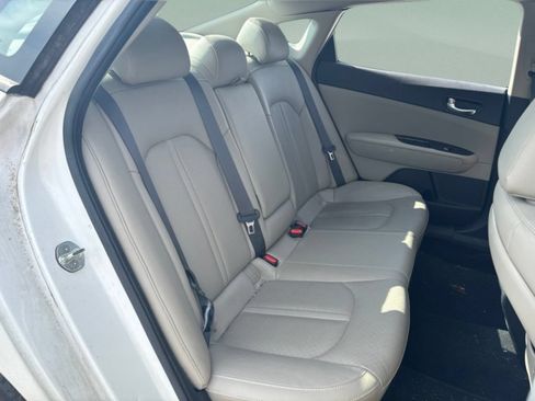 Used 2018 Kia Optima EX w/ Premium Package FWD image 18