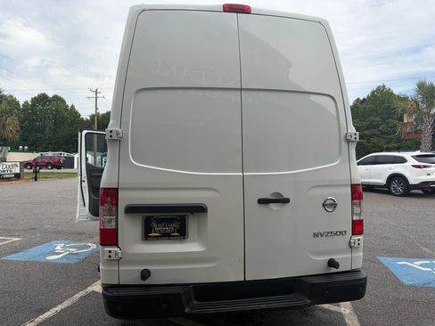Used 2021 Nissan NV 2500 SV RWD image 58