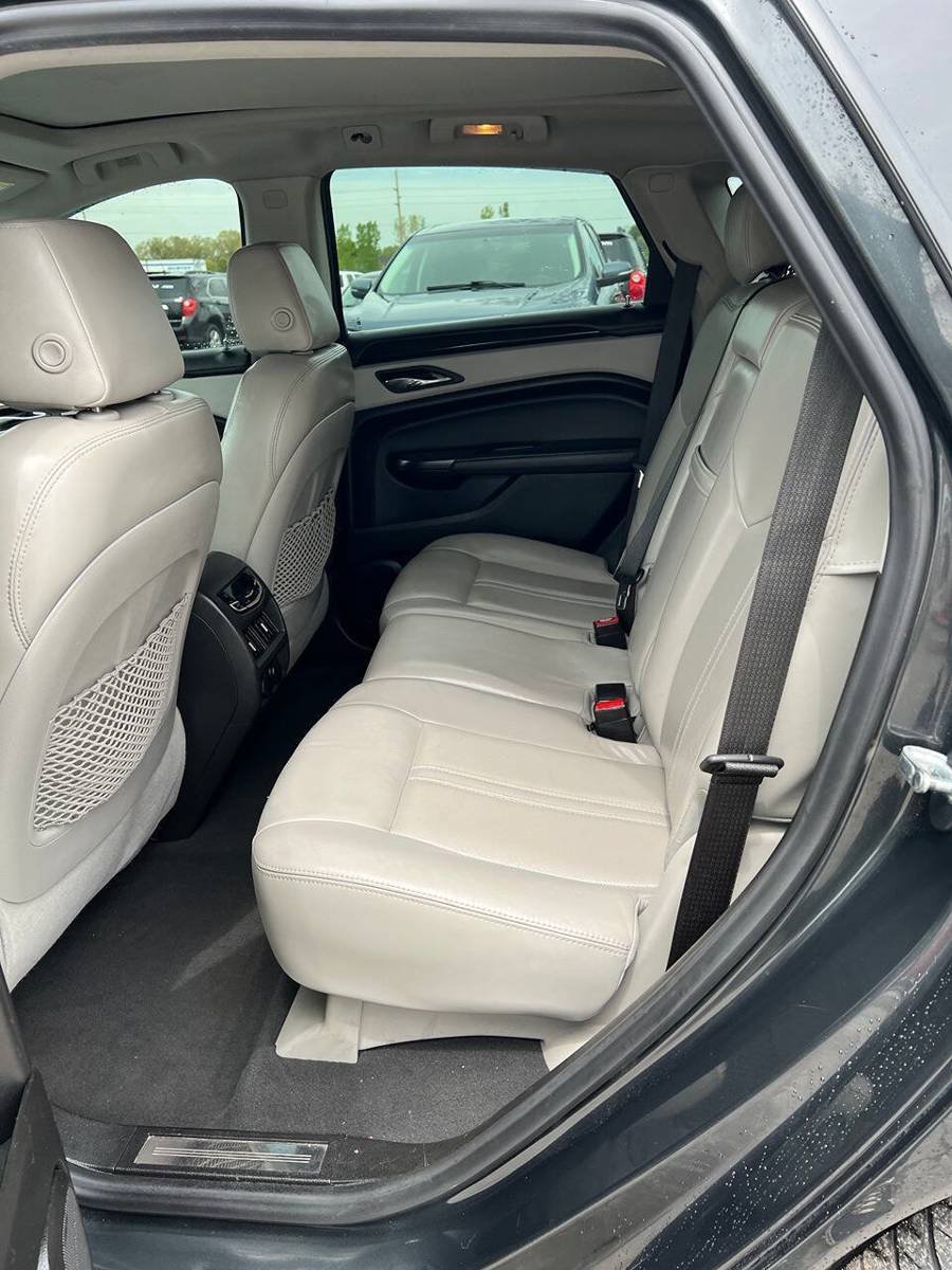 Used 2014 Cadillac SRX Premium AWD/4WD image 2