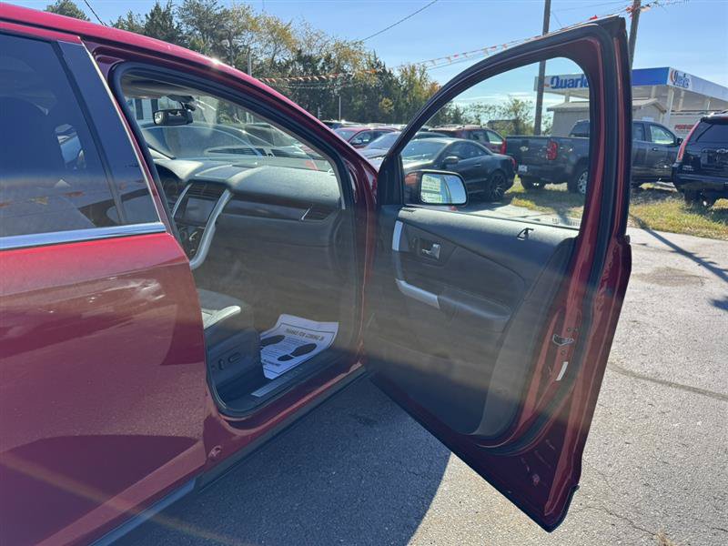 Used 2013 Ford Edge Limited FWD image 15