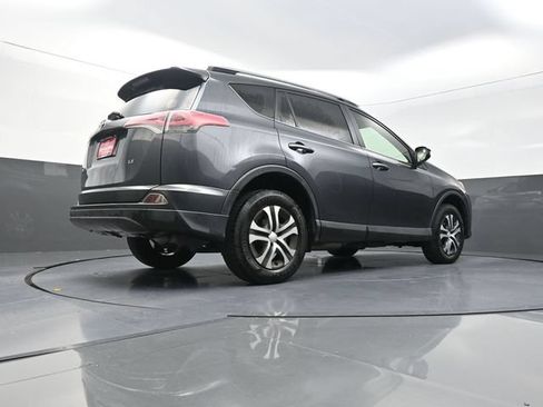 Used 2016 Toyota RAV4 LE FWD image 36