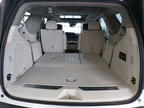 Certified 2024 Cadillac Escalade Sport Platinum image 13