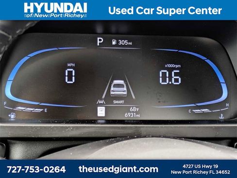 Used 2025 Hyundai Elantra Sport image 27