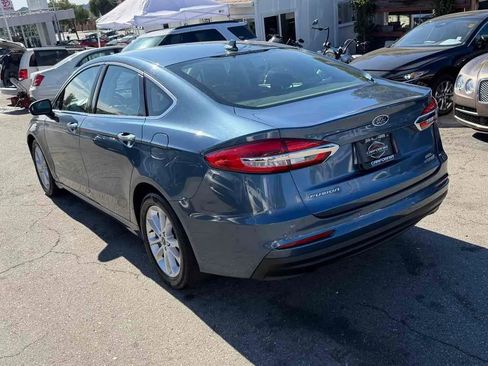 Used 2019 Ford Fusion SEL FWD image 4