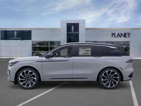 New 2026 Lincoln Nautilus Black Label AWD/4WD image 3