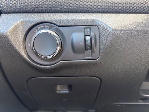Used 2014 Chevrolet Cruze LT FWD image 22