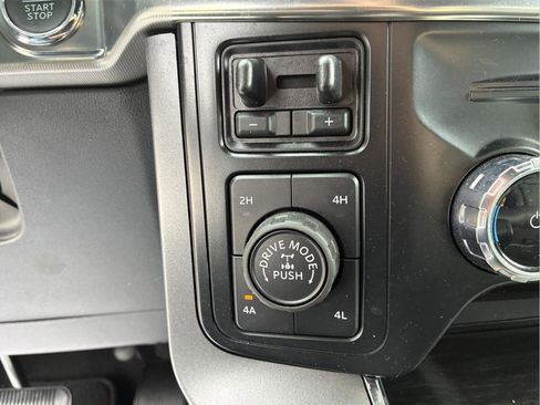 Used 2024 Ford F150 Lariat w/ Tow/Haul Package AWD/4WD image 31