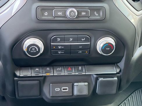 Used 2024 GMC Sierra 1500 Pro image 40
