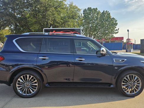 Used 2019 INFINITI QX80 Luxe w/ 22" Wheel Package image 7