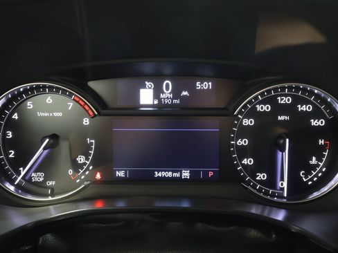 Certified 2024 Cadillac XT6 Premium Luxury AWD/4WD image 11