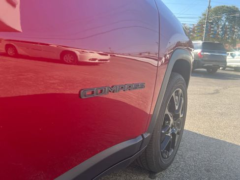 New 2026 Jeep Compass Altitude image 5