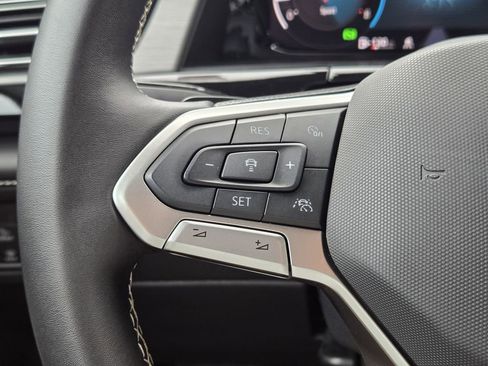 Used 2026 Volkswagen Atlas Cross Sport SE FWD image 27