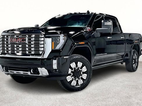 Used 2025 GMC Sierra 3500 Denali w/ Denali Reserve Package image 14