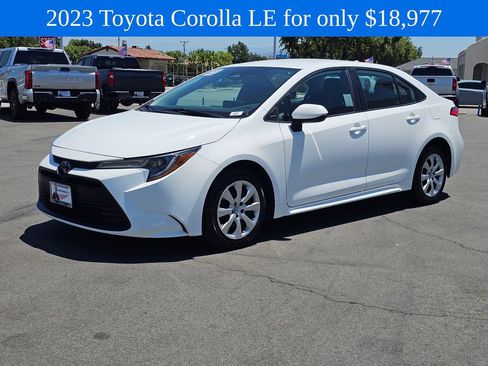 Used 2023 Toyota Corolla LE FWD image 4