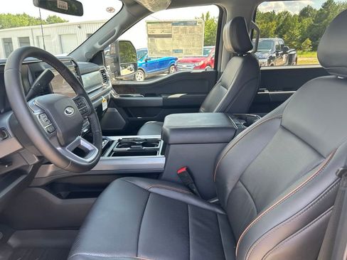 New 2025 Ford F250 Lariat w/ Lariat Ultimate Package image 24