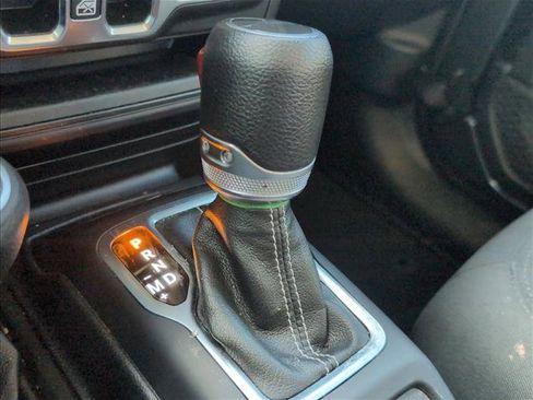 Used 2020 Jeep Gladiator Overland image 14