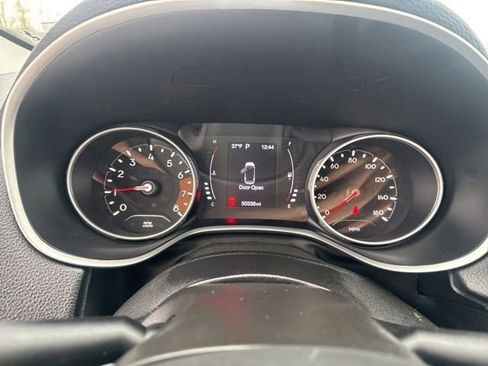 Used 2020 Jeep Compass Latitude image 12