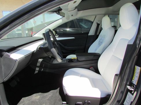 Used 2023 Tesla Model 3 Standard Range RWD image 13