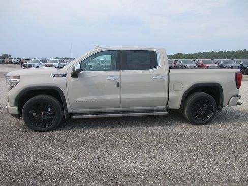 New 2026 GMC Sierra 1500 Denali AWD/4WD image 11