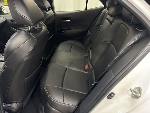 Used 2025 Toyota Corolla SE image 6