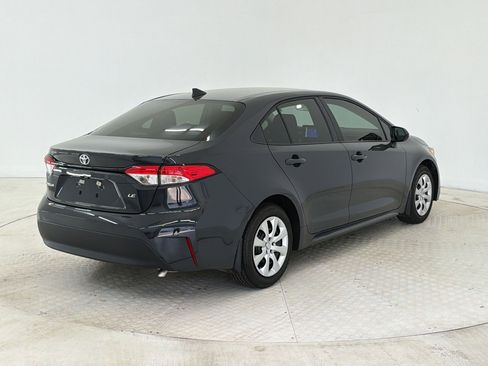 Used 2025 Toyota Corolla LE image 8