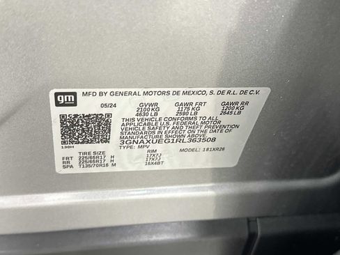 Used 2024 Chevrolet Equinox LT AWD/4WD image 28