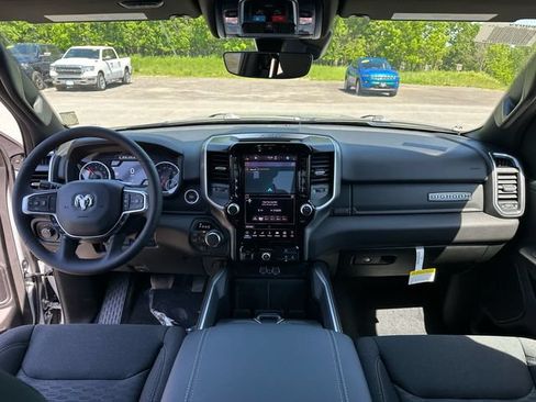 New 2026 RAM 1500 Big Horn AWD/4WD image 11