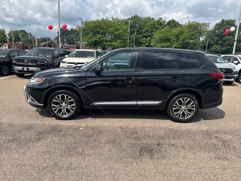 Used 2016 Mitsubishi Outlander SE AWD/4WD image 4