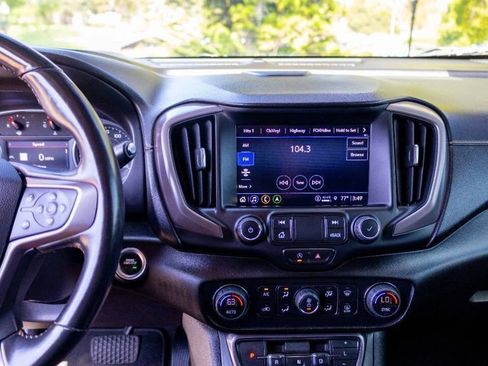 Used 2022 GMC Terrain AT4 w/ Infotainment Package II image 48